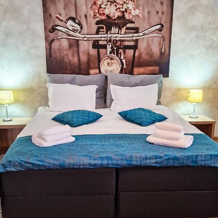 Santa Fe Hotel Suceava Exterior foto